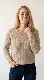 Onde V-Neck Loose Knit Sweater
