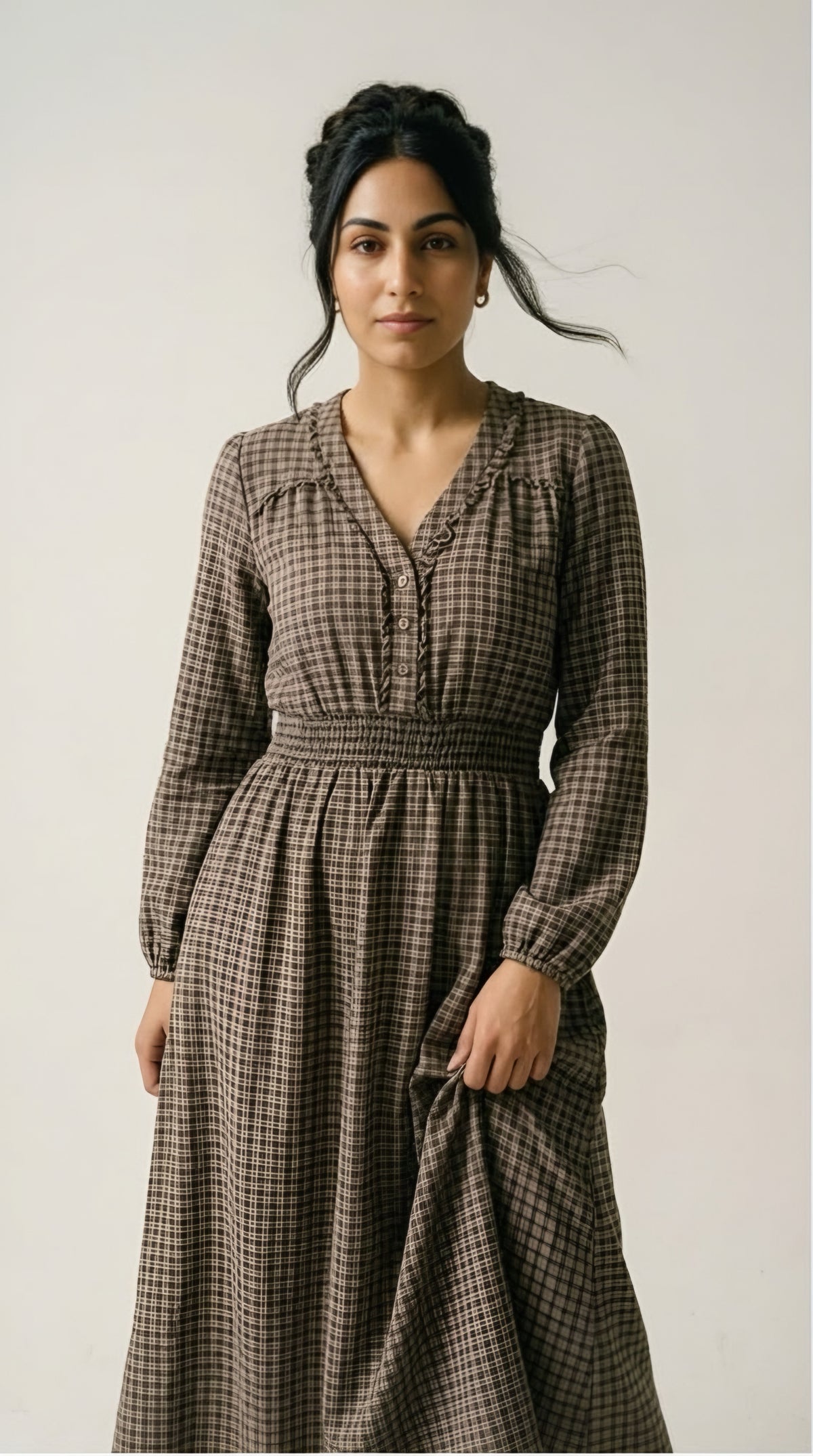 Châlet Plaid Midi Dress