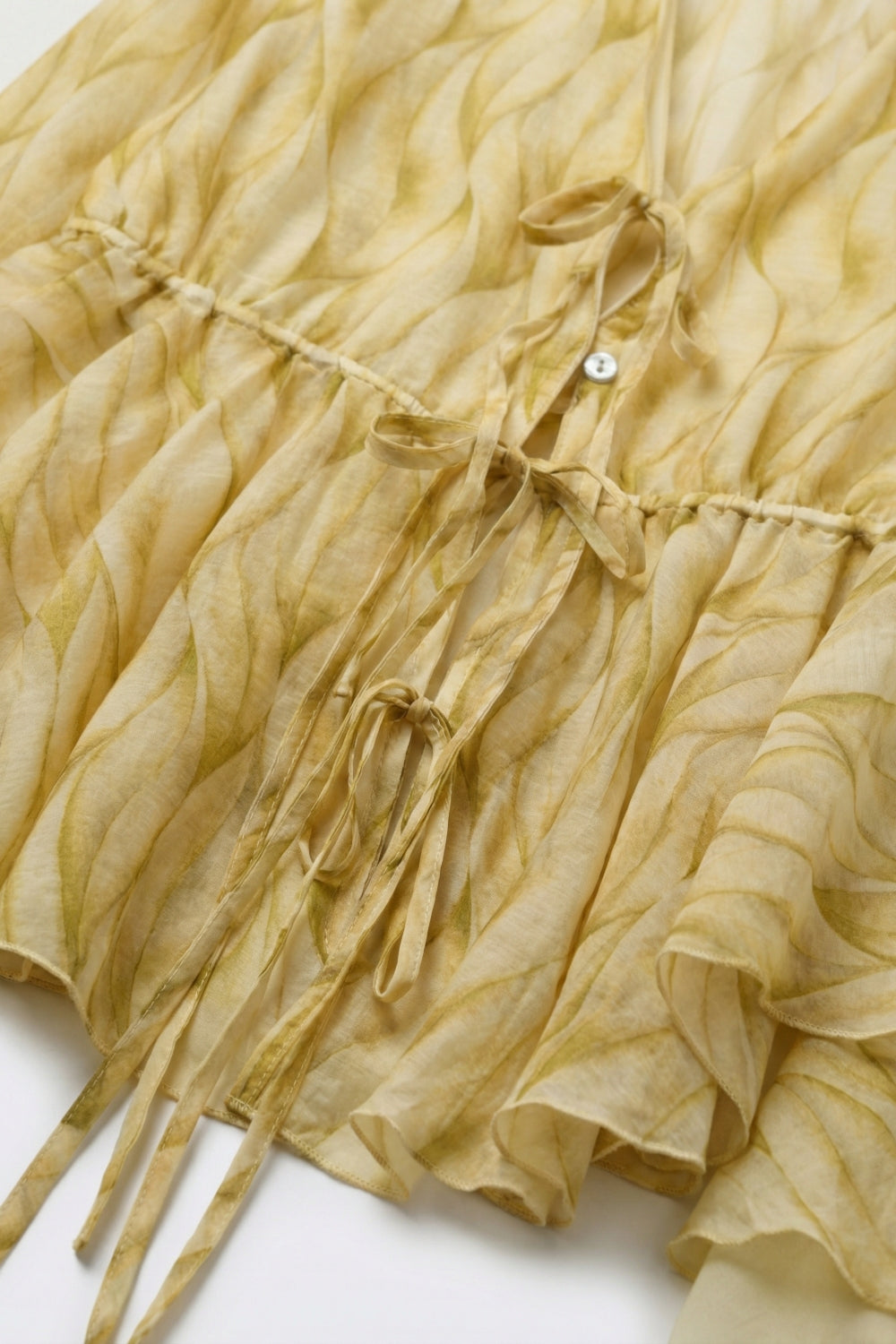 Vague Tie-Waist Printed Blouse