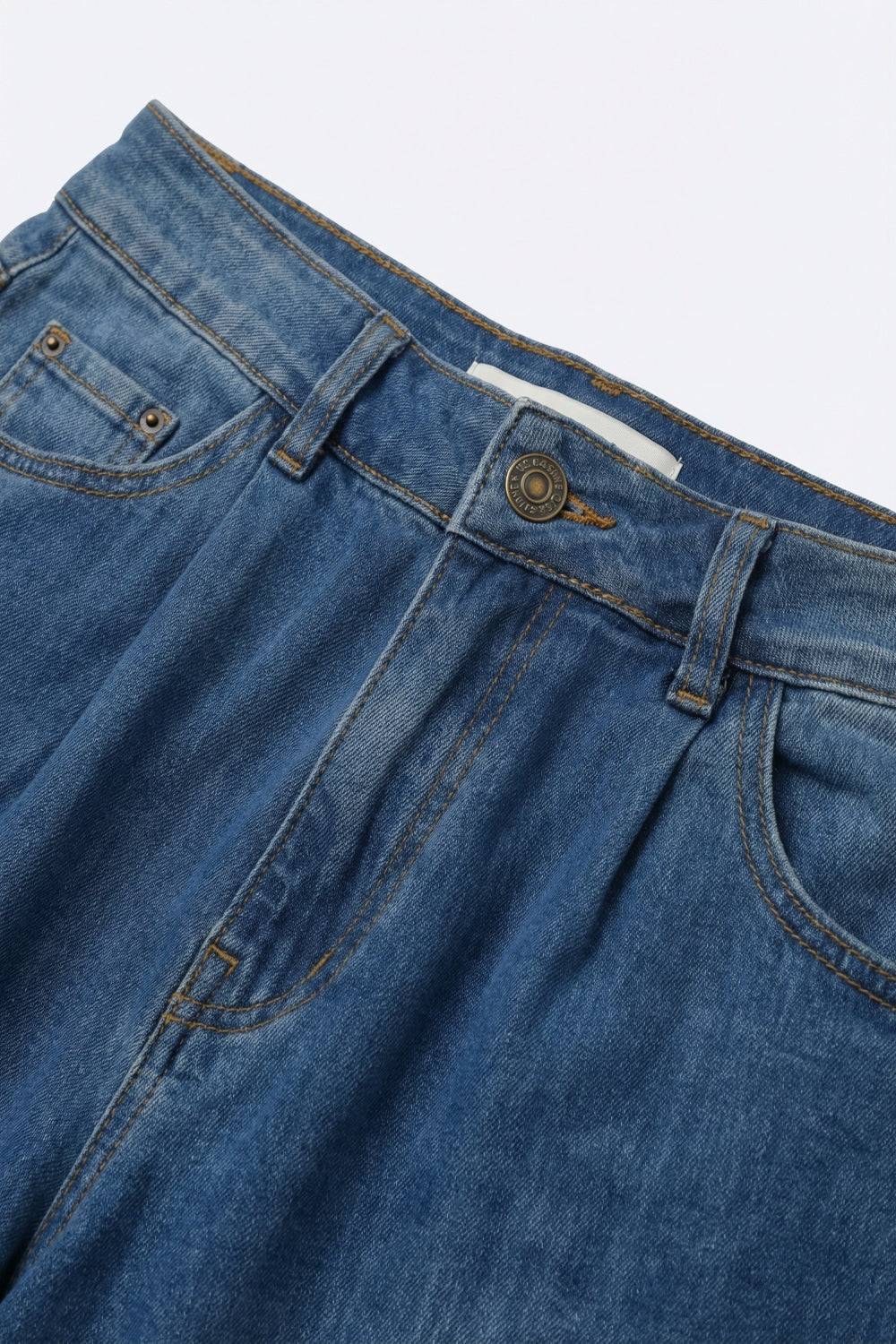 Cambre Wide Leg Jeans