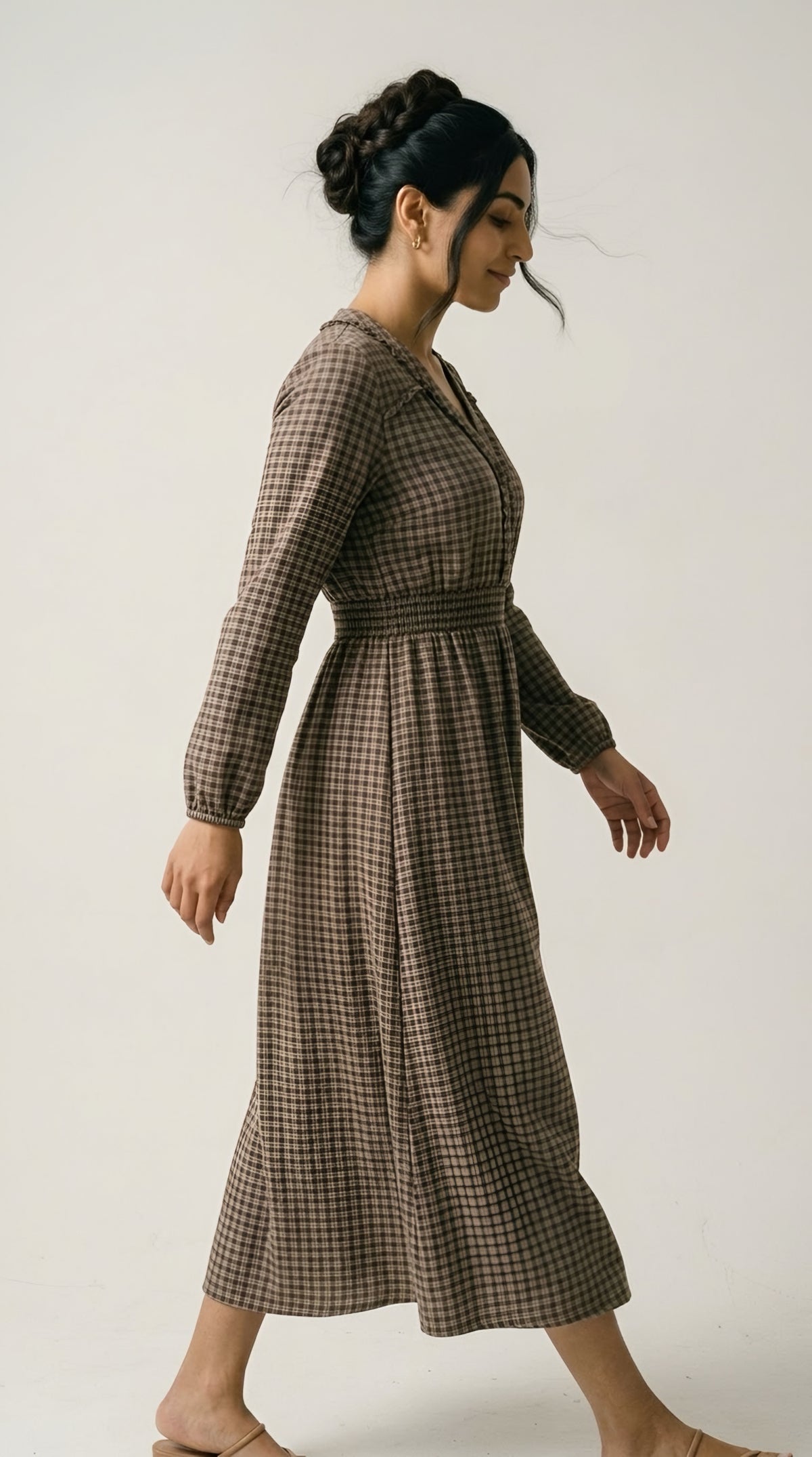 Châlet Plaid Midi Dress
