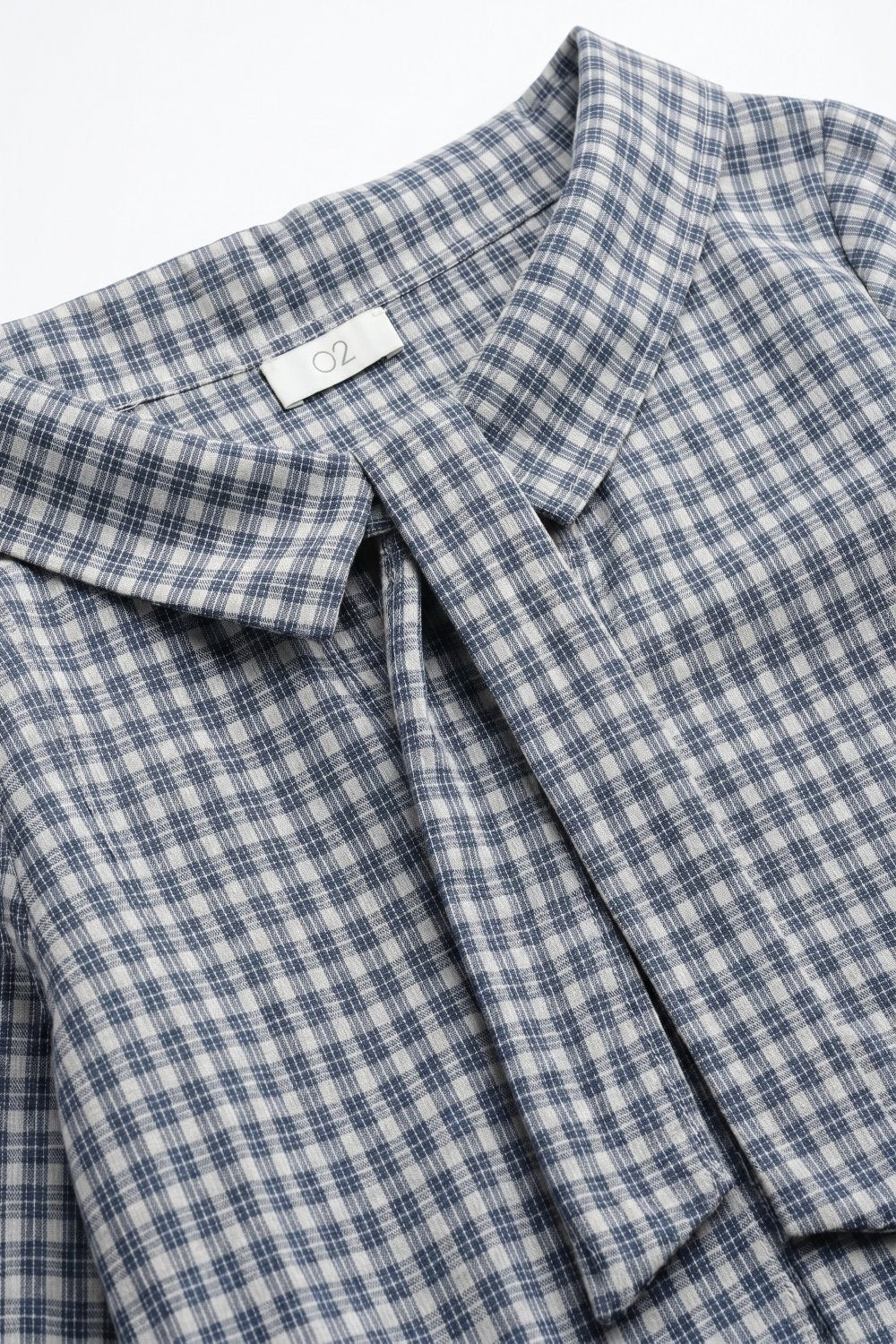 Carreaux Tie Neck Blouse