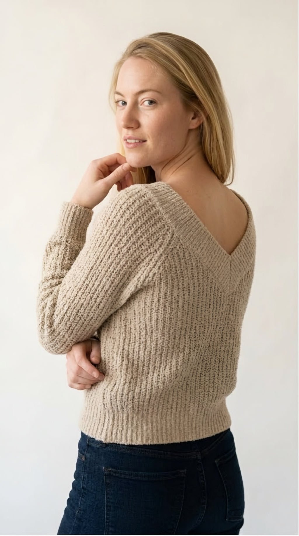 Onde V-Neck Loose Knit Sweater