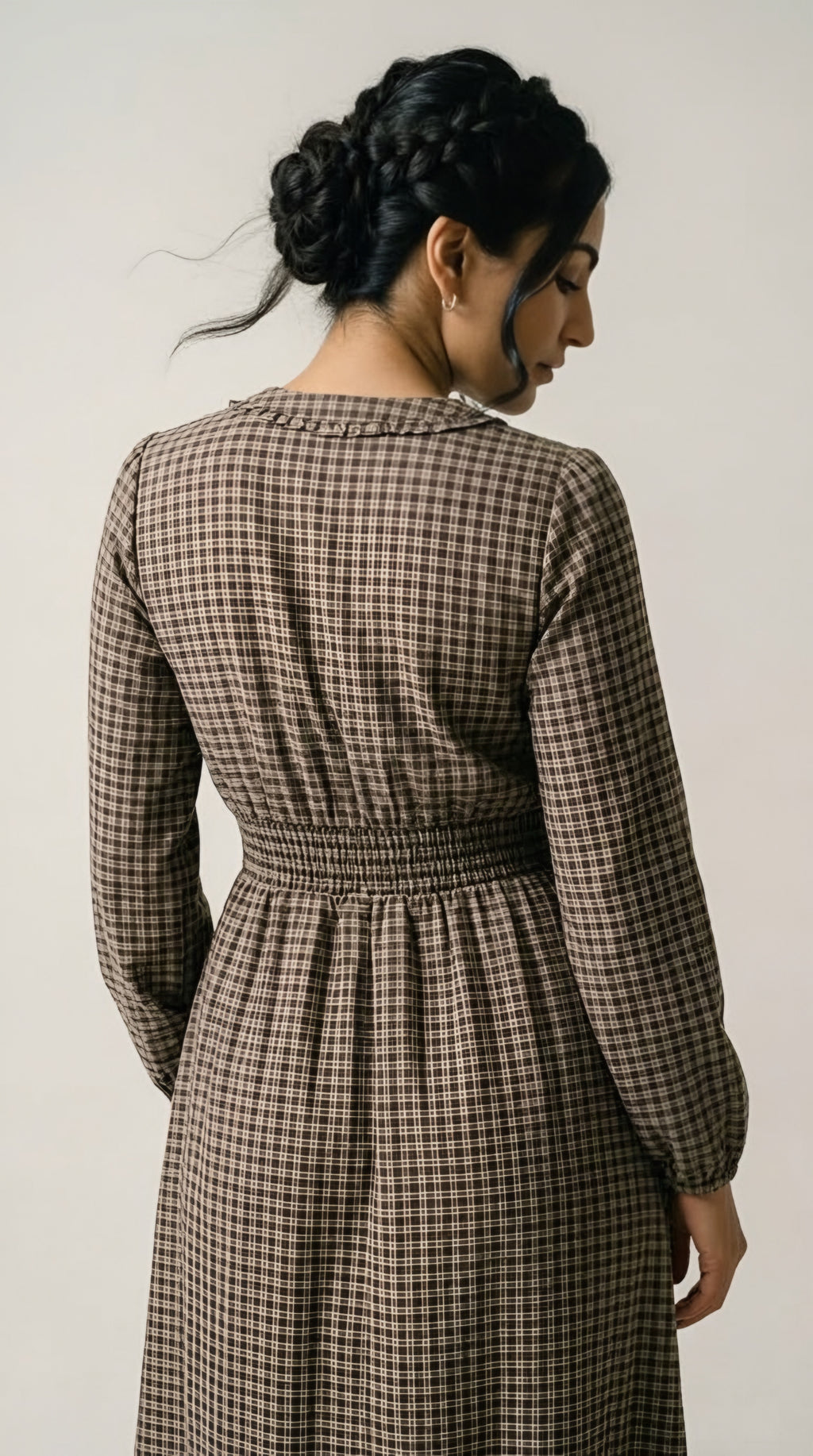 Châlet Plaid Midi Dress