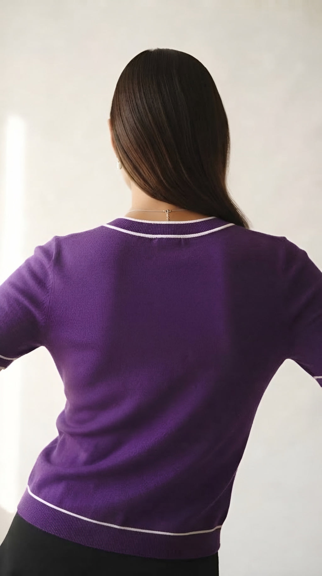 Fil Fine Knit Contrast Trim Sweater