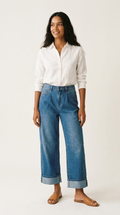 Cambre Wide Leg Jeans