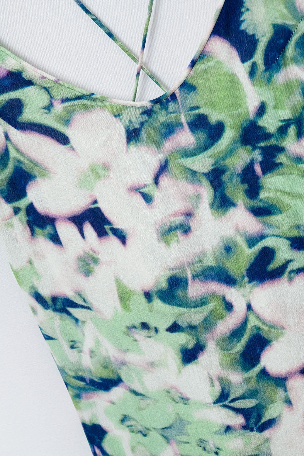Feuillage Floral Open Back Maxi Dress