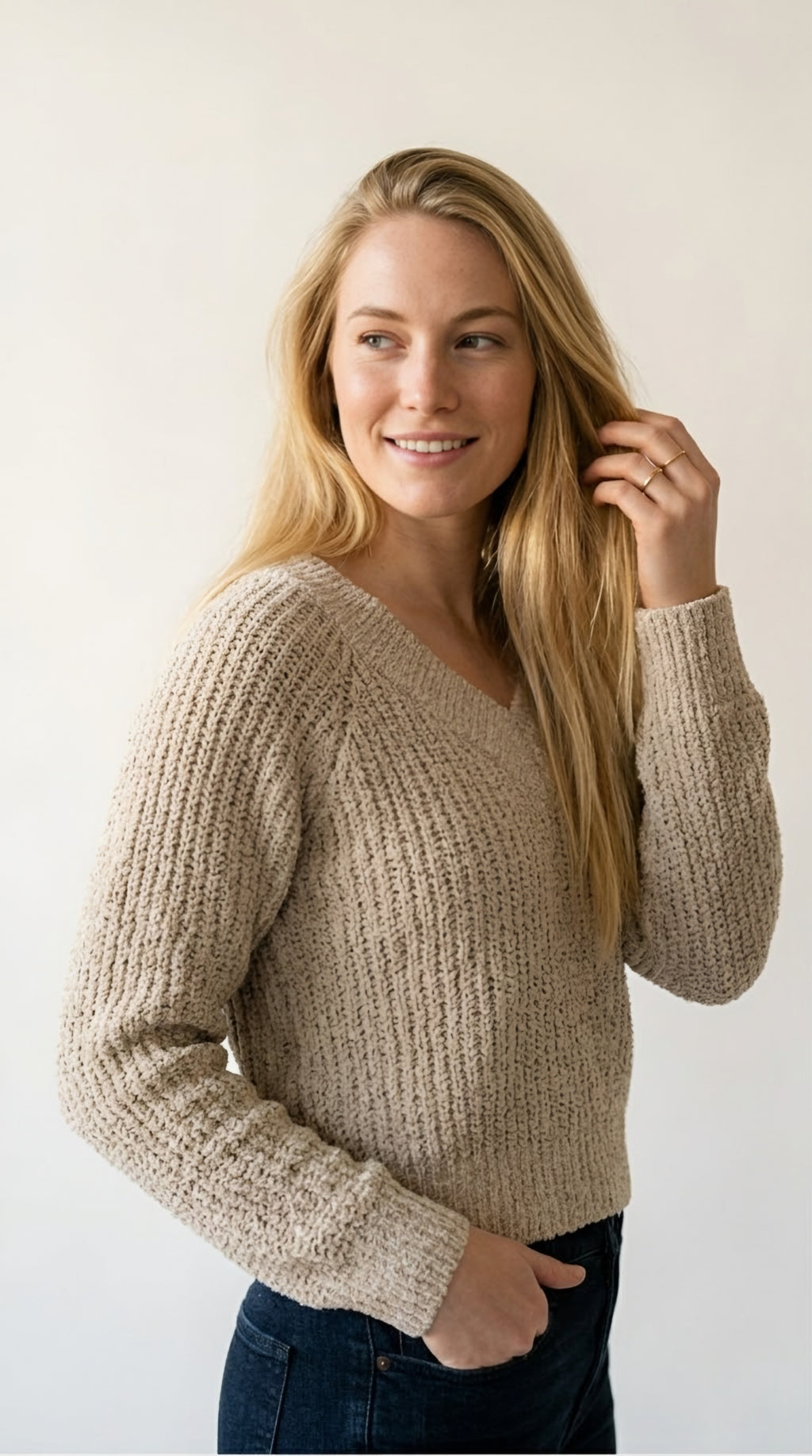 Onde V-Neck Loose Knit Sweater
