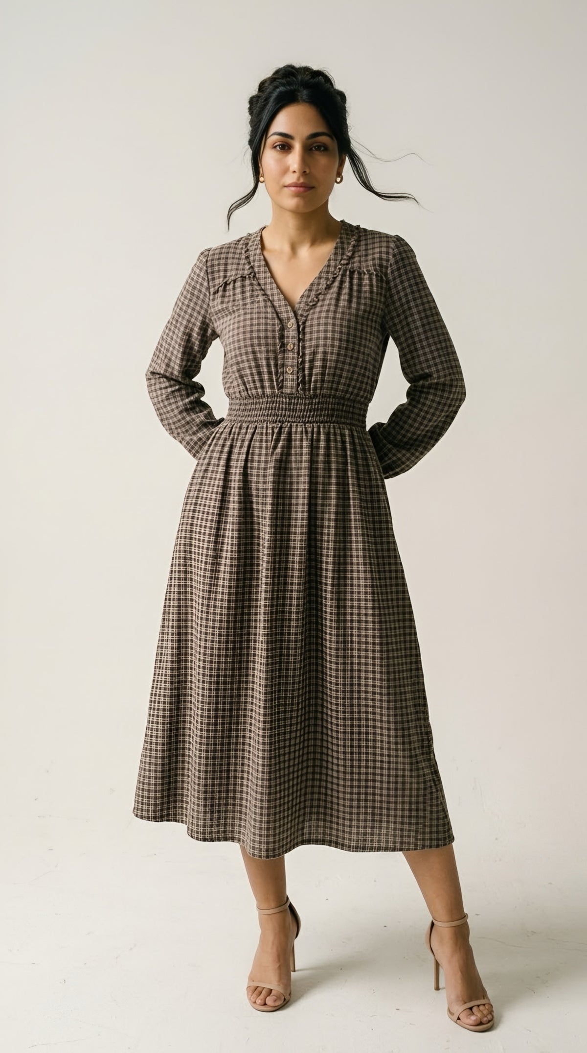 Châlet Plaid Midi Dress