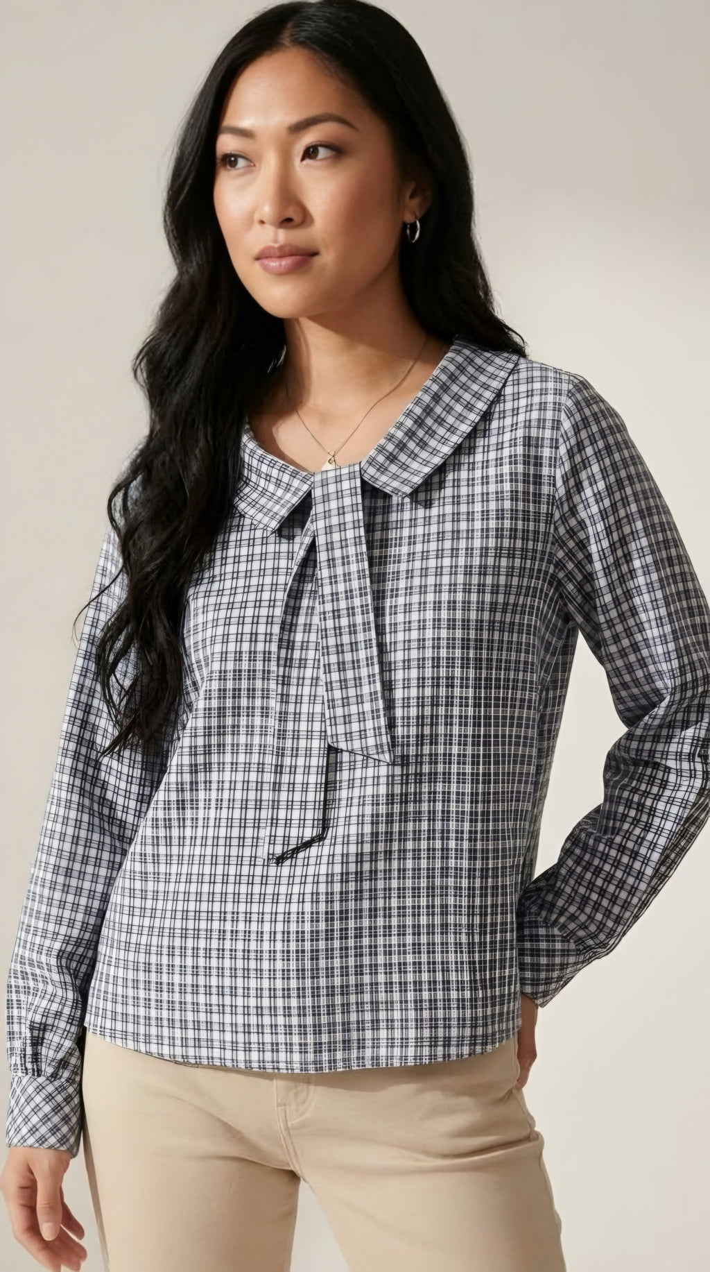 Carreaux Tie Neck Blouse