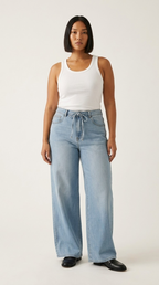 Holgura Wide Leg Jeans