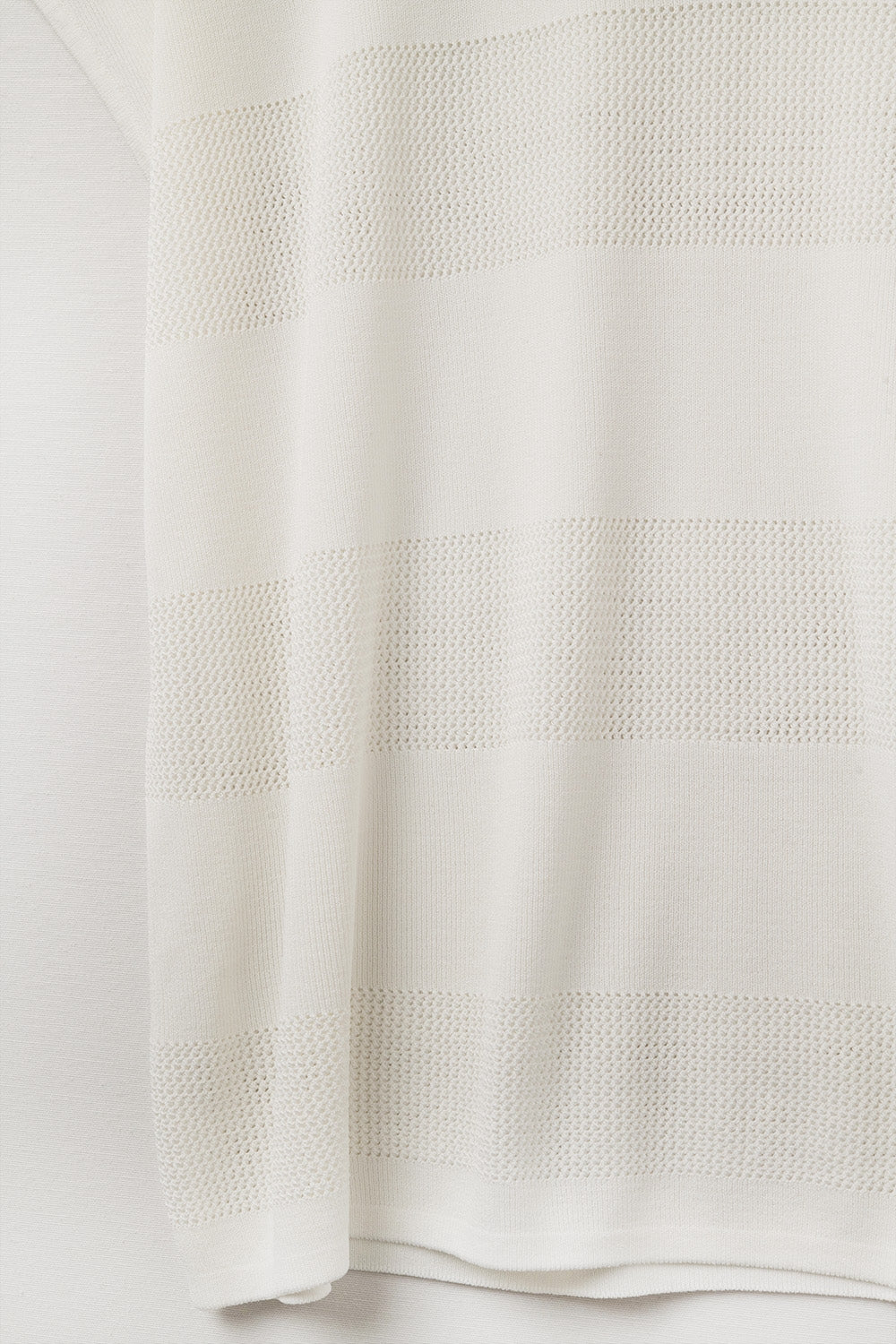 Onde White Stripe Texture Knit Sweater