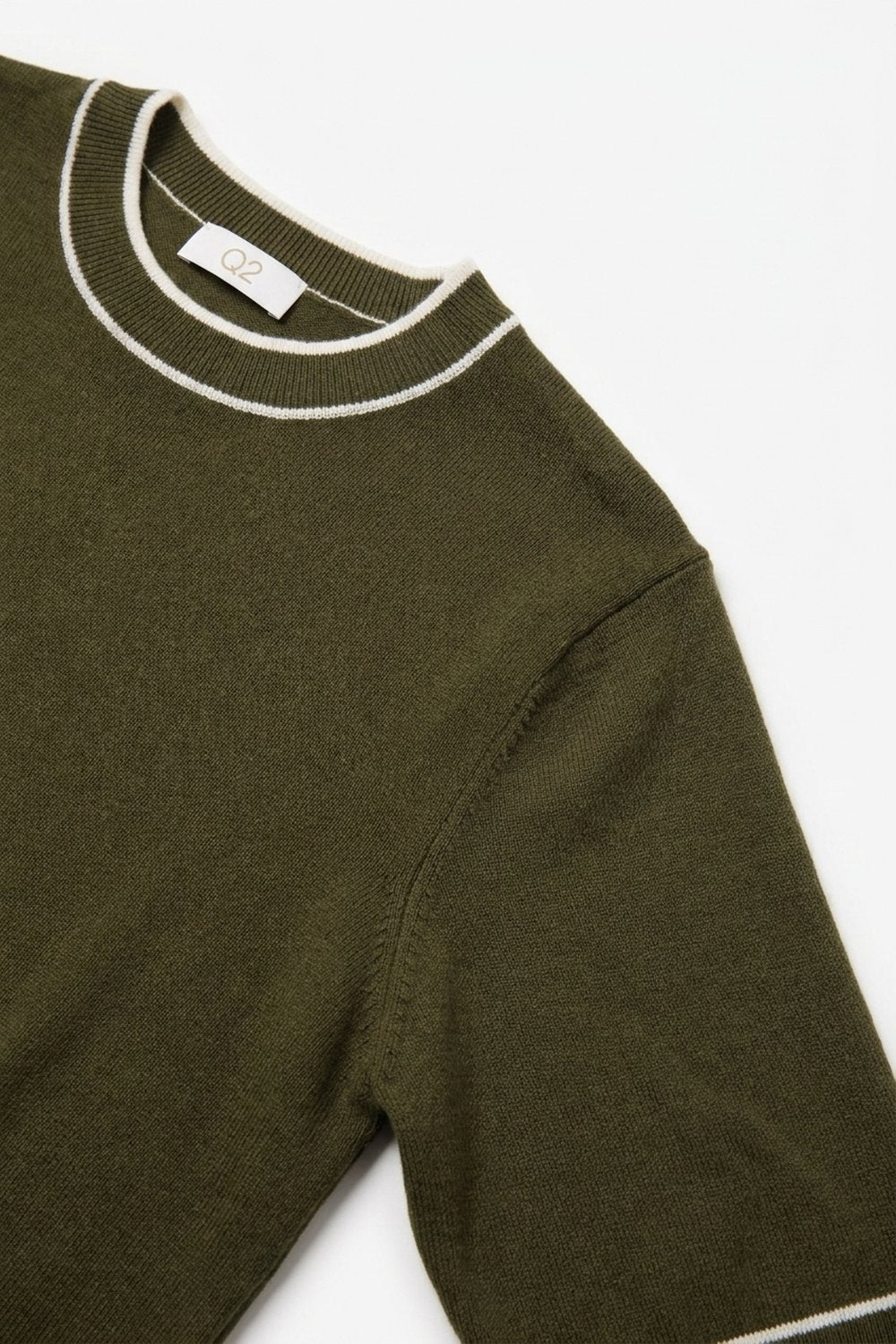 Fil Fine Knit Contrast Trim Sweater
