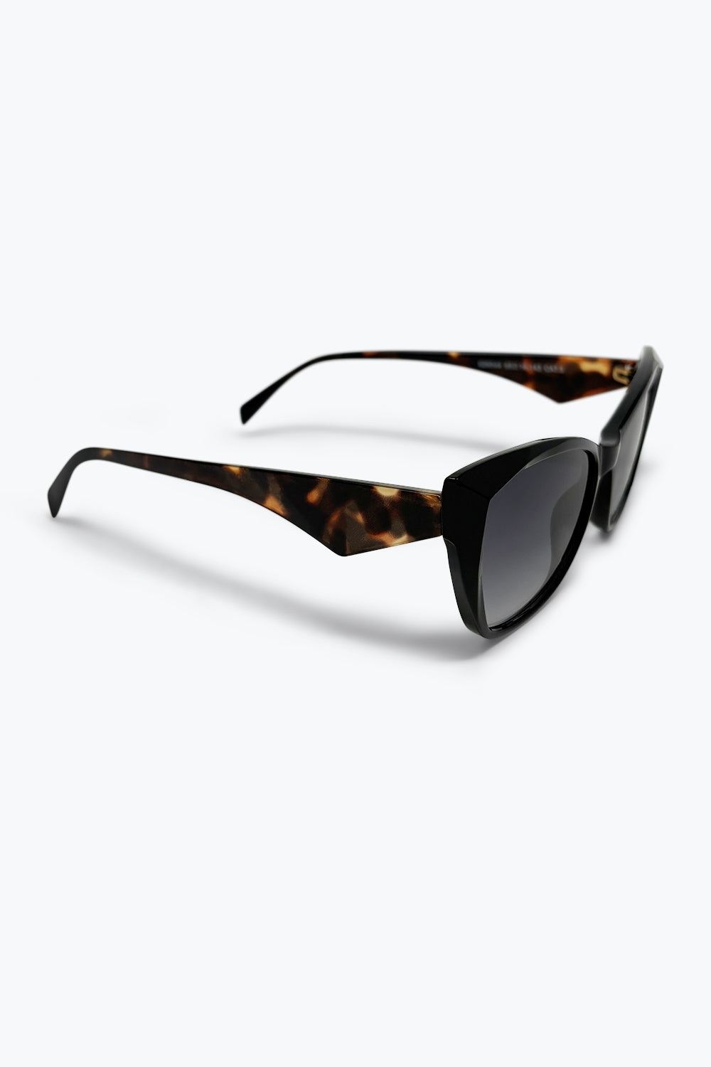 Minuit Black Cat Eye Gradient Sunglasses