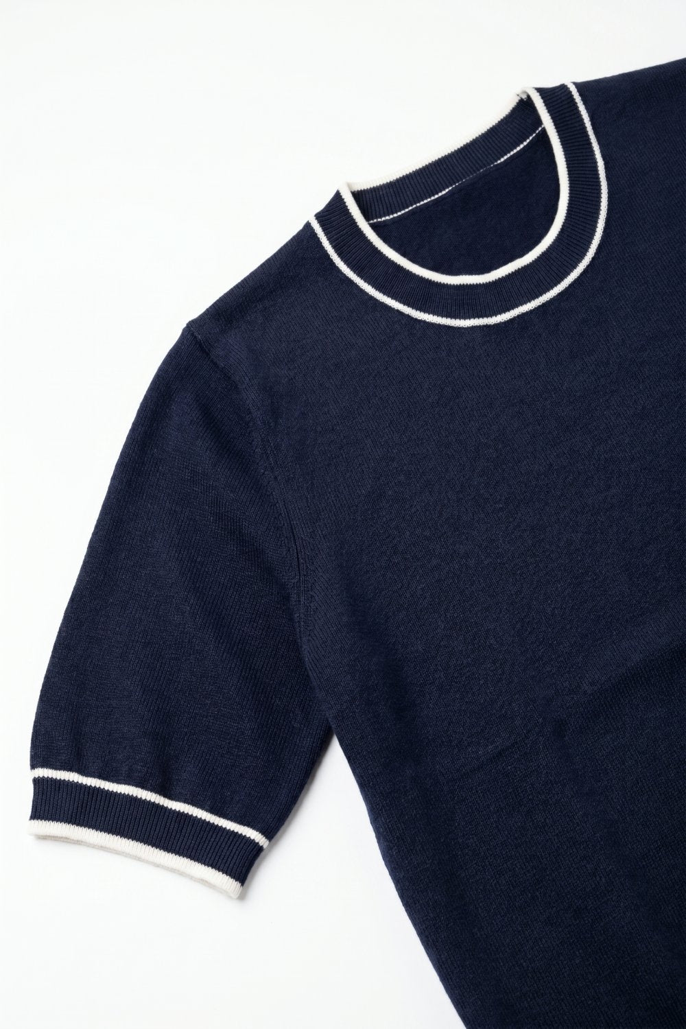 Fil Fine Knit Contrast Trim Sweater