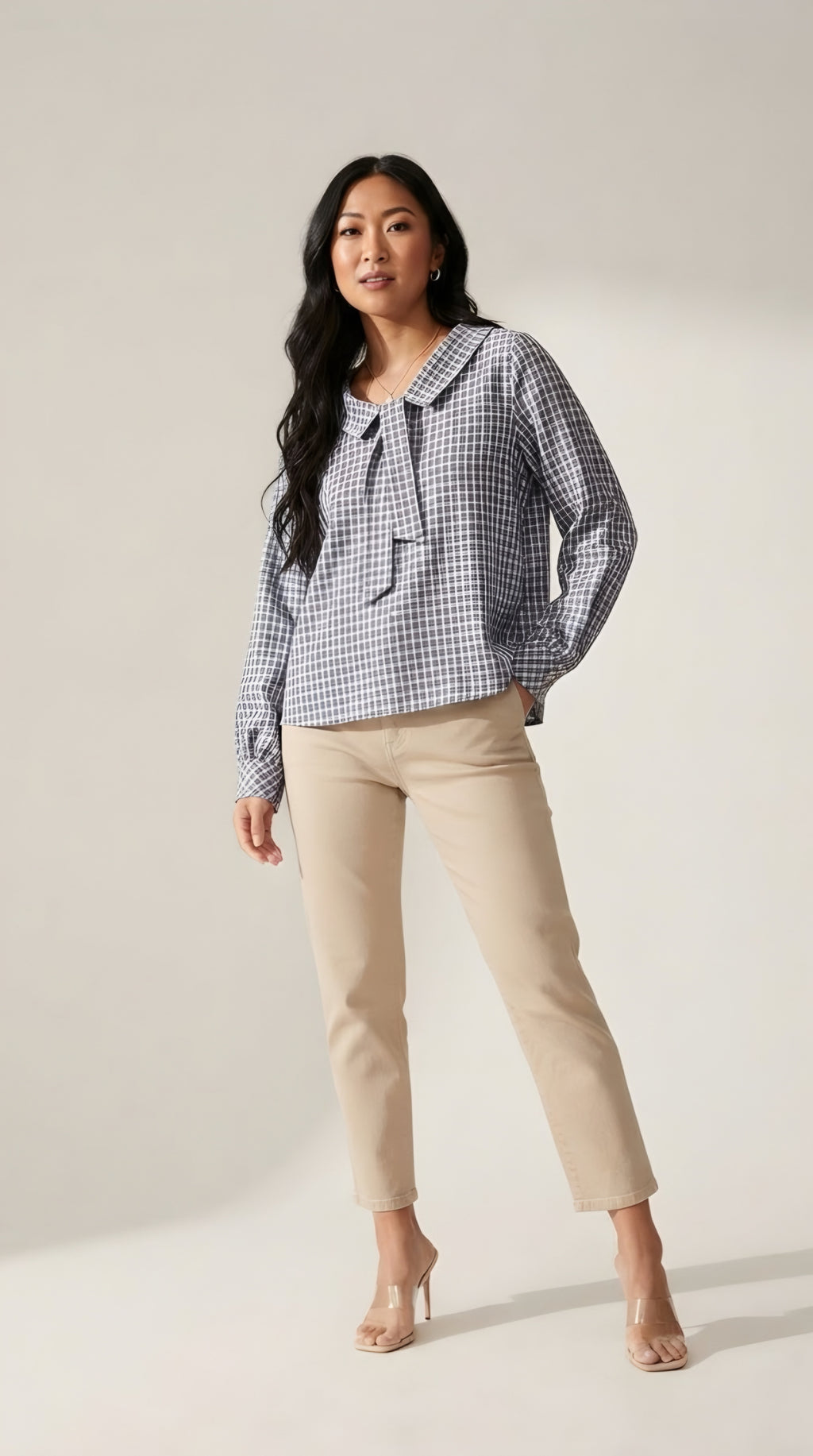Carreaux Tie Neck Blouse